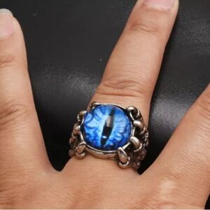 NWT Blue Adjustable Dragon Eye Ring White Gold plated Claw Adjustable Unisex